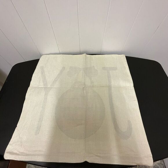 NWOT Set of 2 Decorative Pillow Case Covers for Christmas Joy Ornaments Trees - Picture 11 of 13